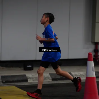 Runner Photo 7783909