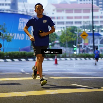 Runner Photo 7783945