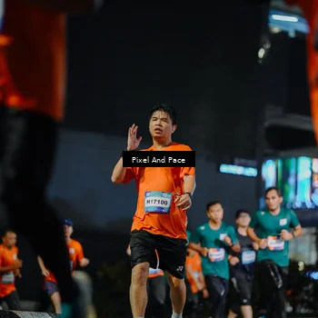Runner Photo 7783991