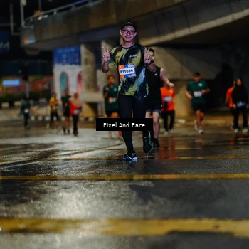 Runner Photo 7783996