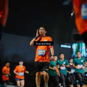 Runner Photo 7784006