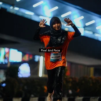 Runner Photo 7784007