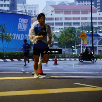 Runner Photo 7784021