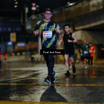 Runner Photo 7784042