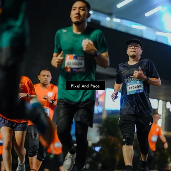 Runner Photo 7784046