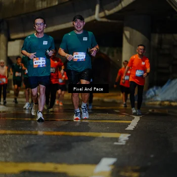 Runner Photo 7784059