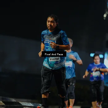 Runner Photo 7784091