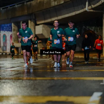 Runner Photo 7784093