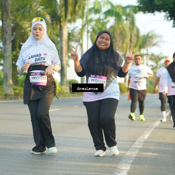 Runner Photo 7784141