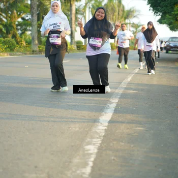 Runner Photo 7784146