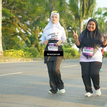 Runner Photo 7784151
