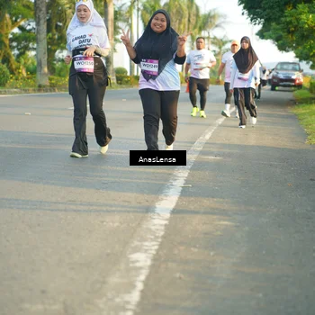 Runner Photo 7784154