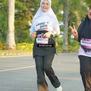 Runner Photo 7784178