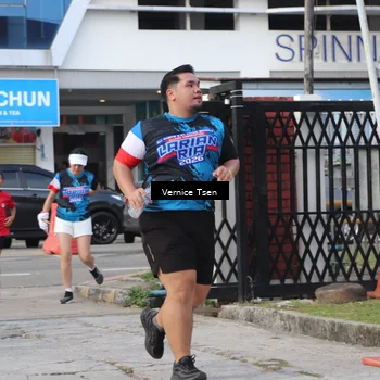 Runner Photo 7784182