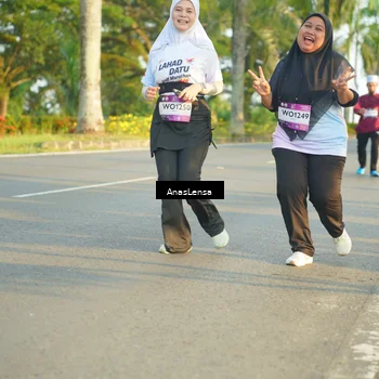 Runner Photo 7784190
