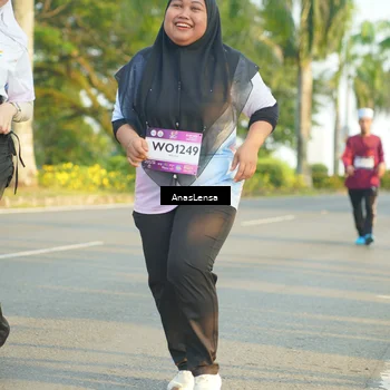 Runner Photo 7784200