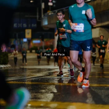 Runner Photo 7784202