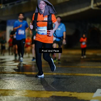 Runner Photo 7784218