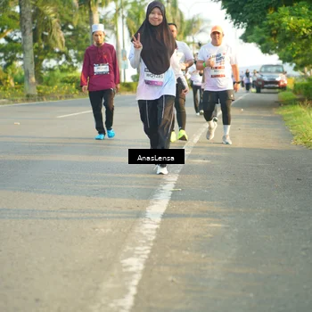 Runner Photo 7784237