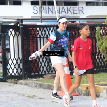 Runner Photo 7784245