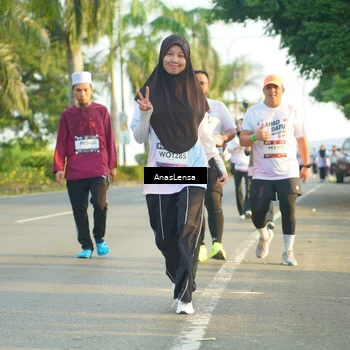Runner Photo 7784247