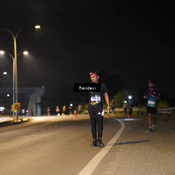 Runner Photo 7784262
