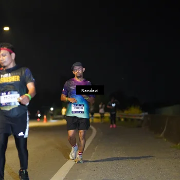 Runner Photo 7784267