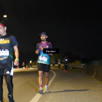 Runner Photo 7784268