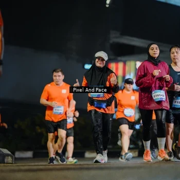 Runner Photo 7784272