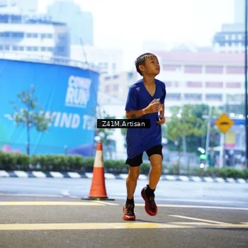 Runner Photo 7784279