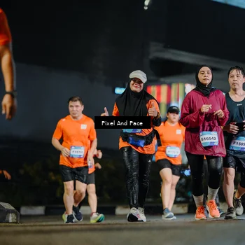 Runner Photo 7784289