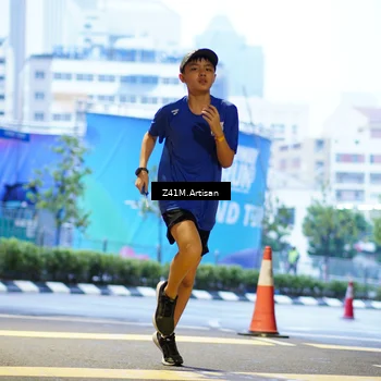 Runner Photo 7784302