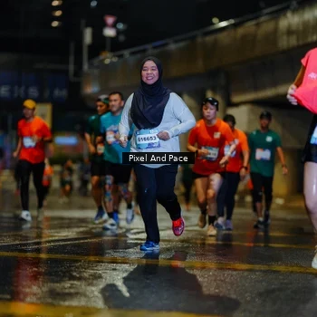 Runner Photo 7784305