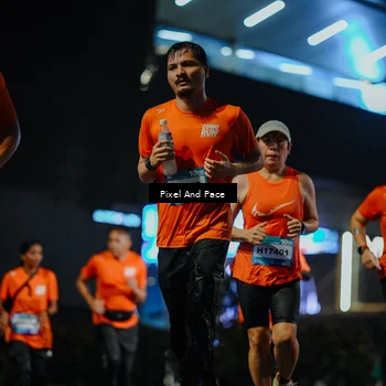 Runner Photo 7784309