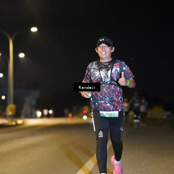 Runner Photo 7784312