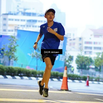 Runner Photo 7784317