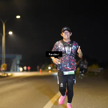 Runner Photo 7784338