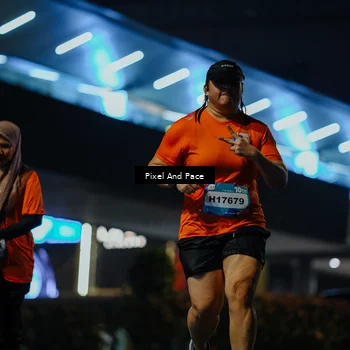 Runner Photo 7784345