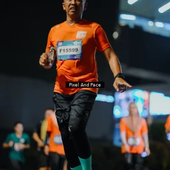 Runner Photo 7784347