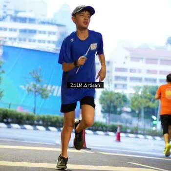 Runner Photo 7784366