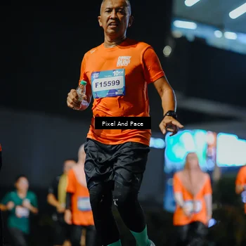 Runner Photo 7784372