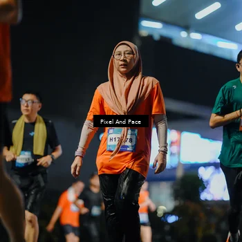 Runner Photo 7784374