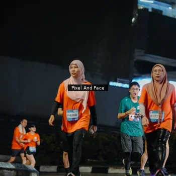 Runner Photo 7784378