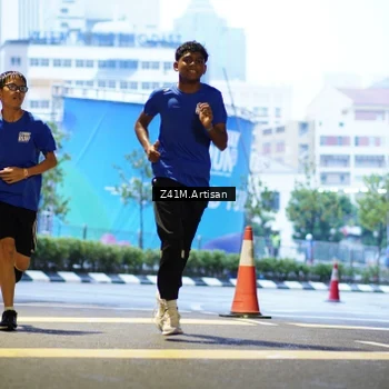 Runner Photo 7784403
