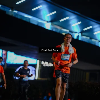 Runner Photo 7784406