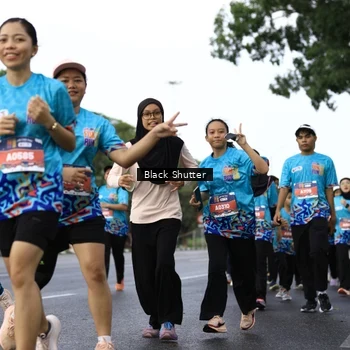 Runner Photo 7784417