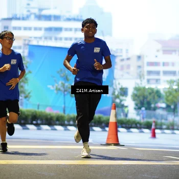 Runner Photo 7784427