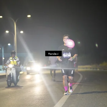 Runner Photo 7784537