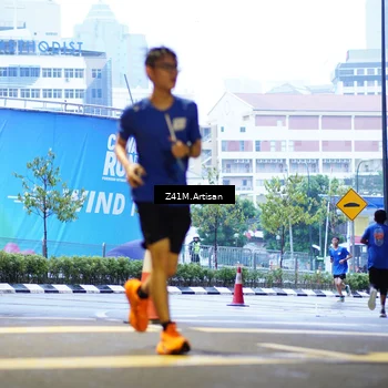 Runner Photo 7784600