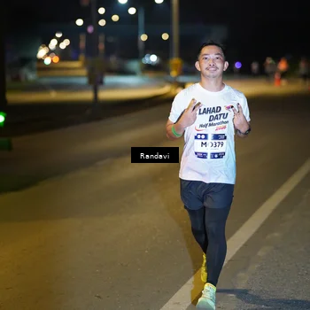 Runner Photo 7784616